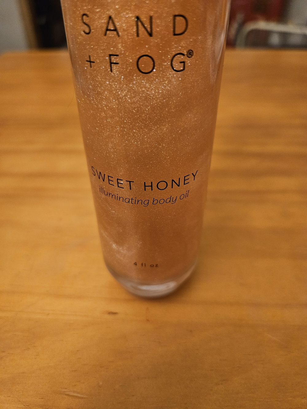 SAND + FOG Sweet Honey Illuminating Body Oil - - Picture 2 of 5